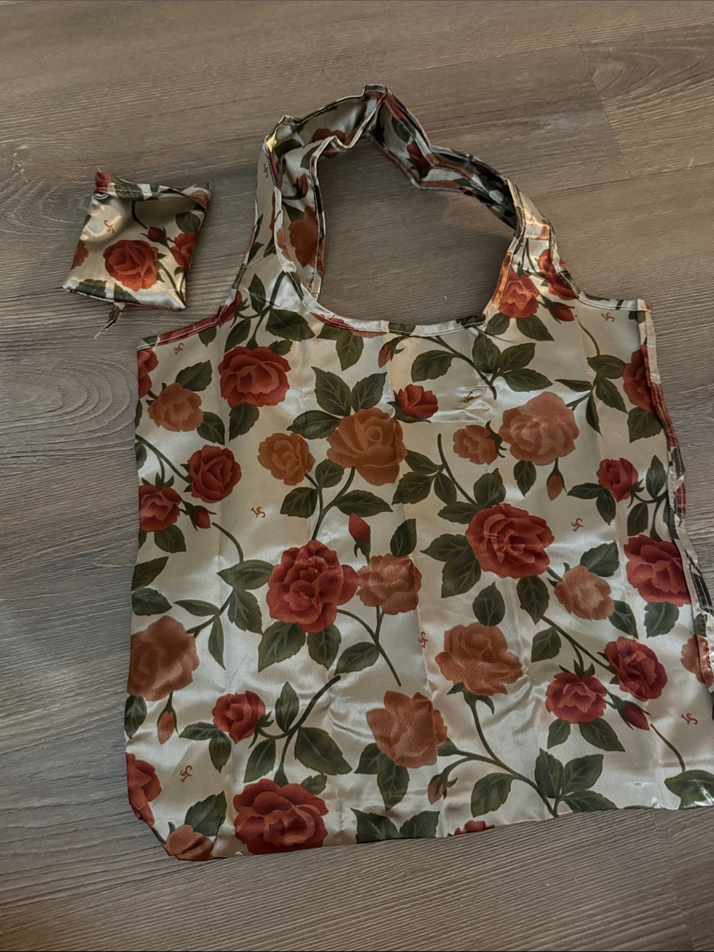 NWOT Satin scarf print foldable reusable shopping bag